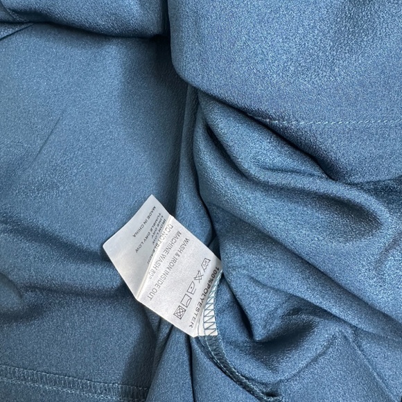 NU CONSTRUCTION Dark Forest Green RUFFLE Sleeve Blouse Size Large NEW - Picture 10 of 10